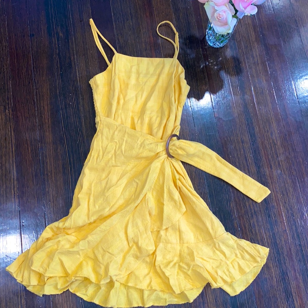 American Eagle yellow dress